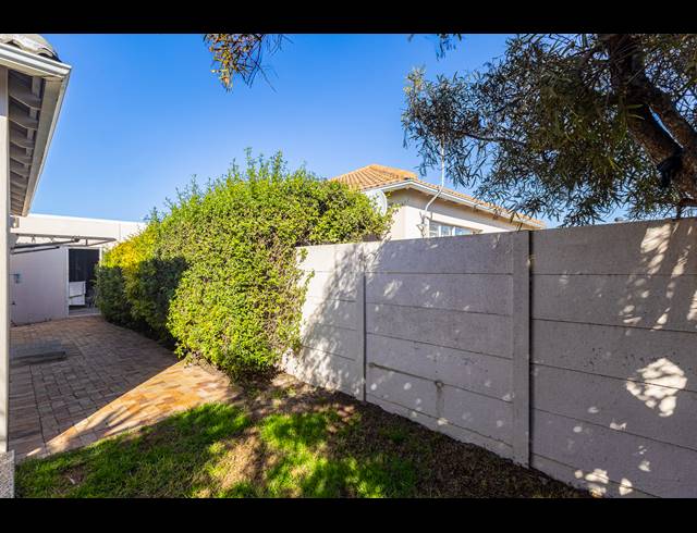 2 BEDROOM FREESTANDING FOR SALE IN SUNNINGDALE